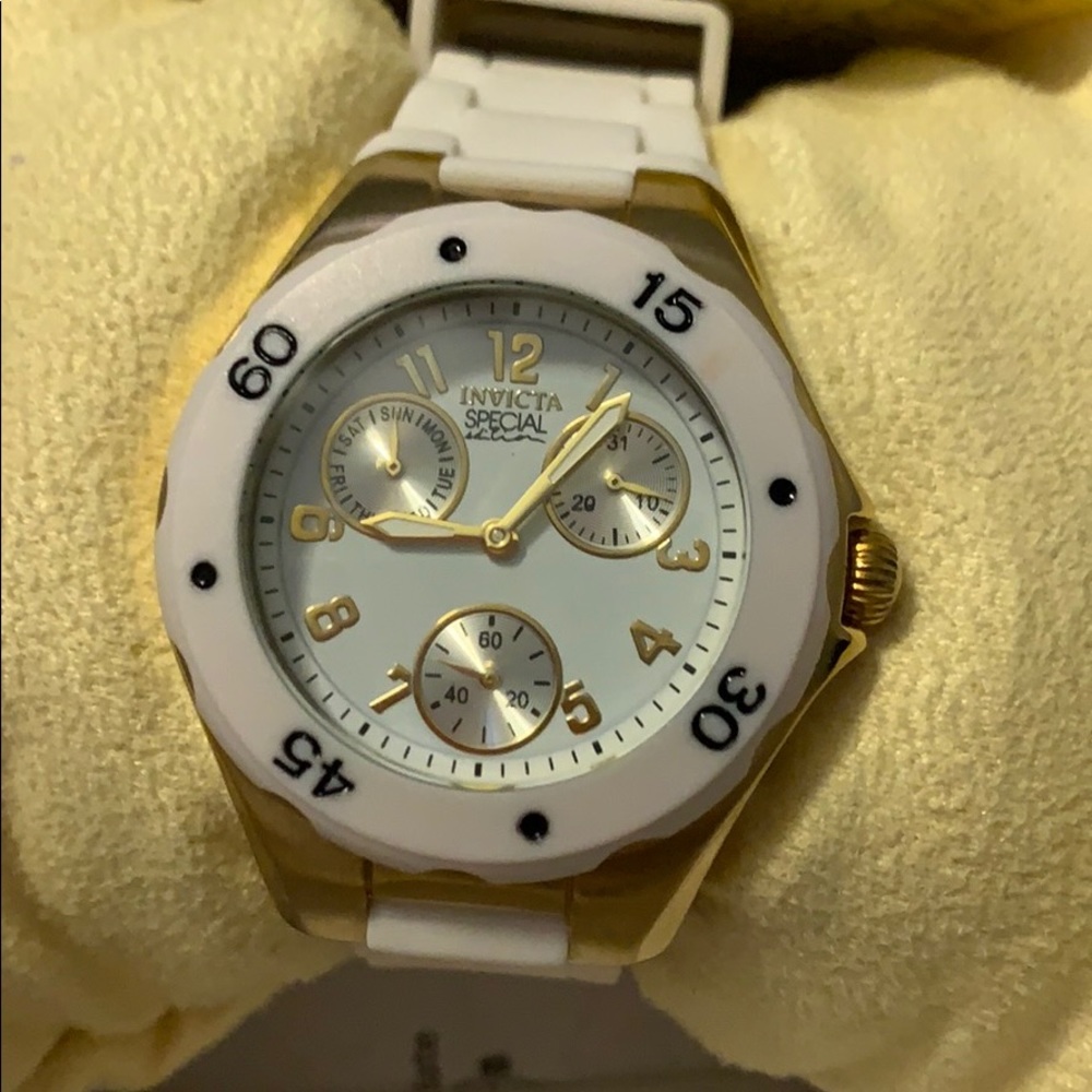 invicta watch
